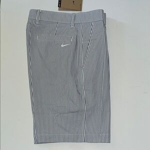 34 Nike Tour Chino Golf Shorts Mens  8" Striped Seersucker gray white NWT $85